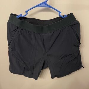 Ten thousand Tactical shorts. M. Black. With liner